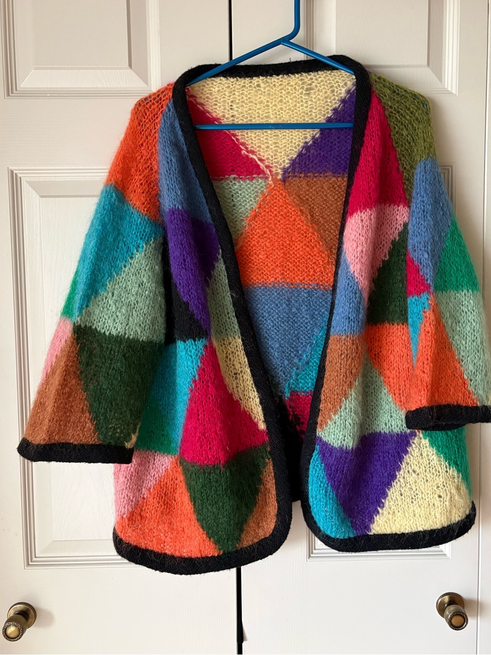 Gorgeous vibrantly colored open front knit cardigan. Geometric. Wooly. Cozy